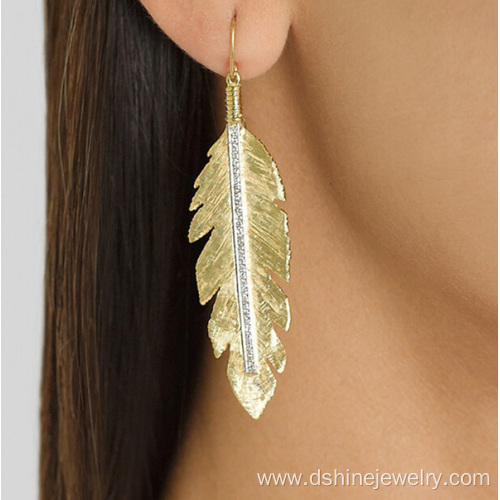 Alloy Jewelry Gold Plated Feather Shape Earrings